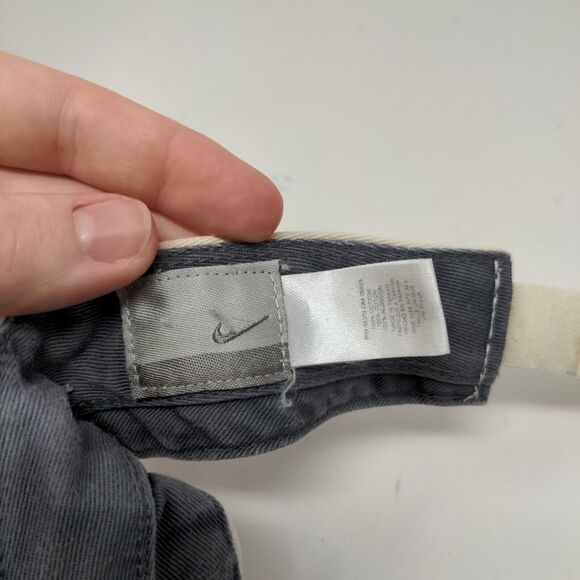 Nike Mens Strapback Sun Visor Hat White OSFA Strapback Embroidered Logo Swoosh - Picture 11 of 12